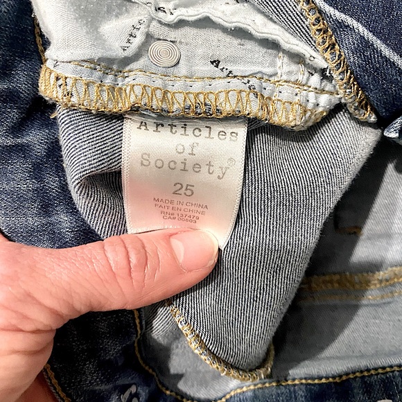 Articles of Society, stretchy cropped skinny jeans, 25 - Picture 4 of 13